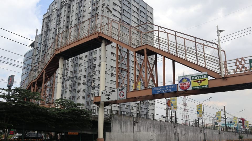 The old Kamuning Footbridge, dubbed 'Mt. Kamuning' for its steep stairs and dizzying height